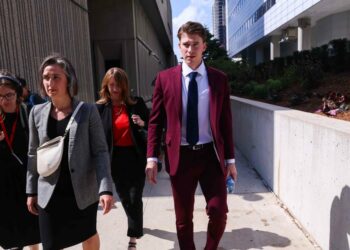 Acquittés, suspendus, remis en jeu : la NHL joue au tribunal administratif