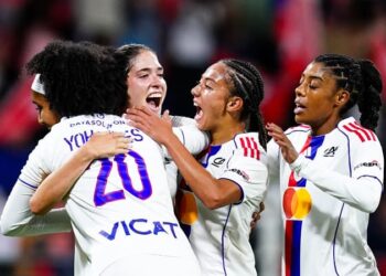 Lyon éclate Paris 6-1 : spectacle offensif ou mise en scène bien huilée ?