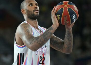 Paris montre les muscles, Gravelines prend l’eau