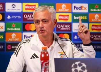 Mourinho, entre bleu et rouge : la géopolitique des couleurs à Stamford Bridge