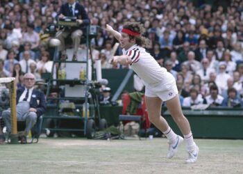 Borg – McEnroe 1980 : Wimbledon découvre le tie-break à rallonge et la crème de la nervosité