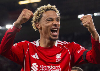 Ekitike, le but qui coûte un carton et déclenche la presse: drame ou feuilleton ?